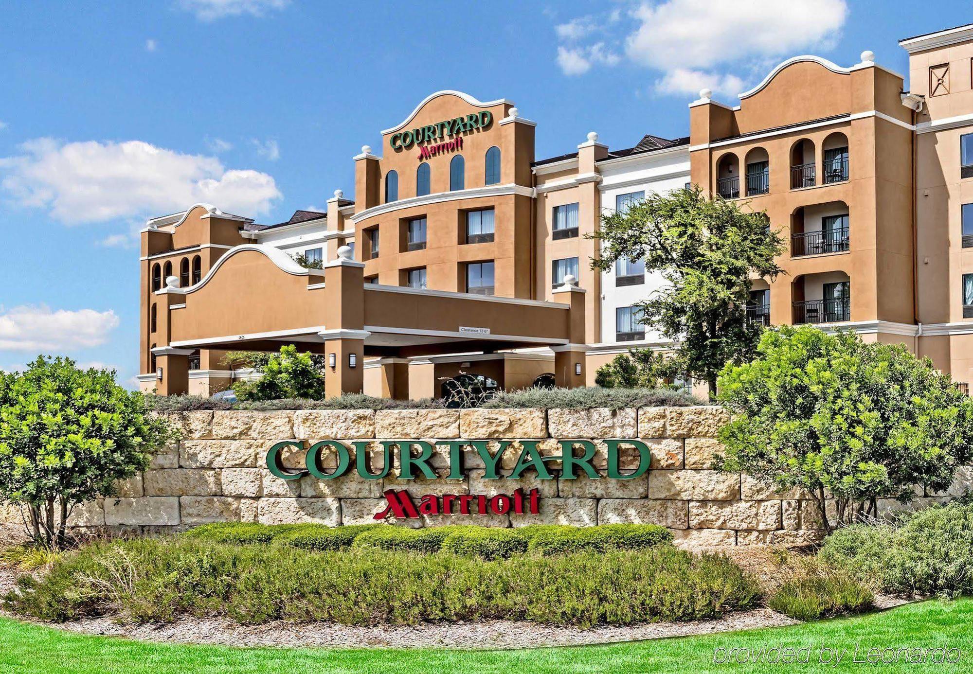 Courtyard By Marriott San Antonio Seaworld/Westover Hills Экстерьер фото